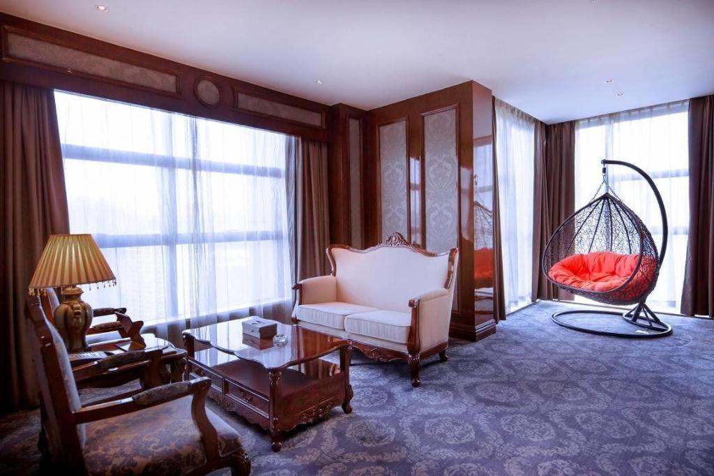 Chongqing Huachen International Hotel Εξωτερικό φωτογραφία
